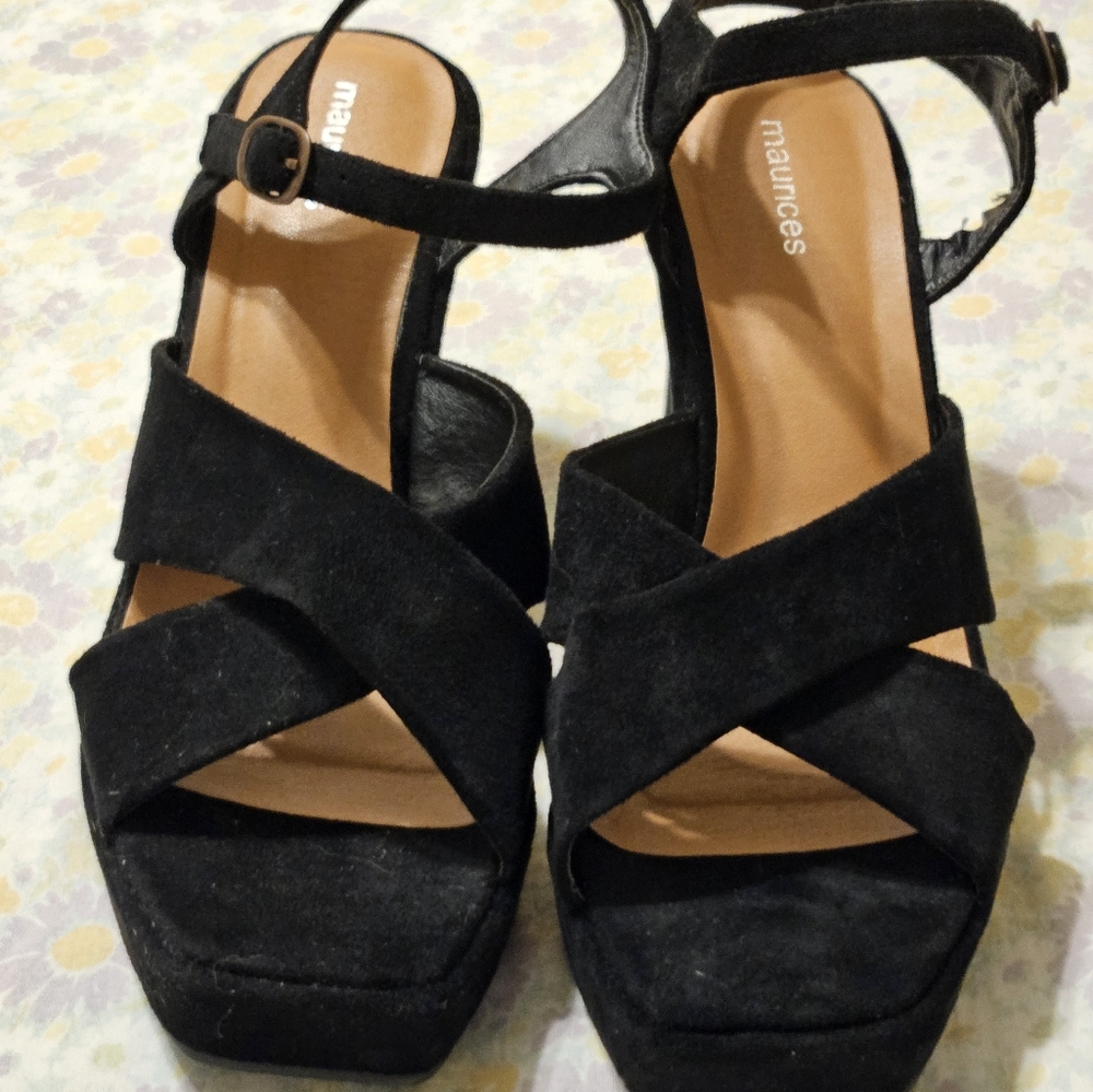 New Maurices black heels size 11
